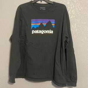 Mens XL long sleeve Patagonia shirt